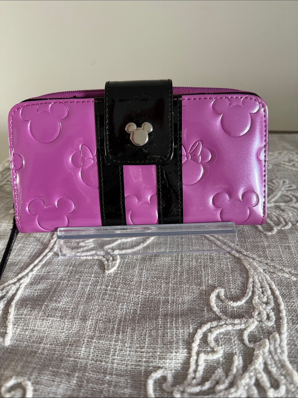 Disney Loungefly Minnie & Mickey Mousr Zip Around Purple & Black Clutch/Wallet